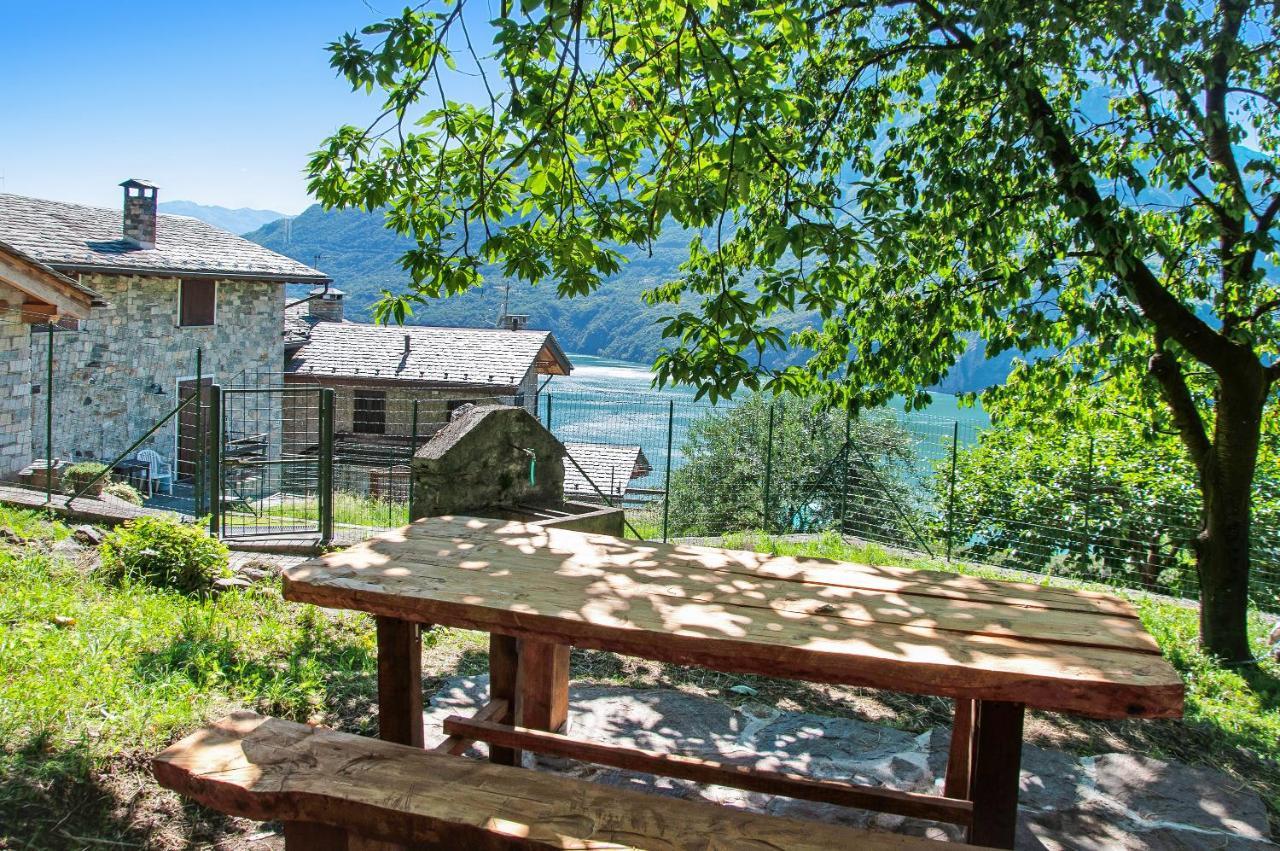 Il Ciliegio Sul Lago Verceia Extérieur photo